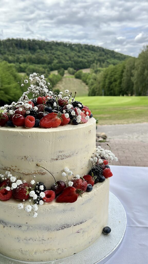 Hochzeitstorte im Sachsenross Golfhotel