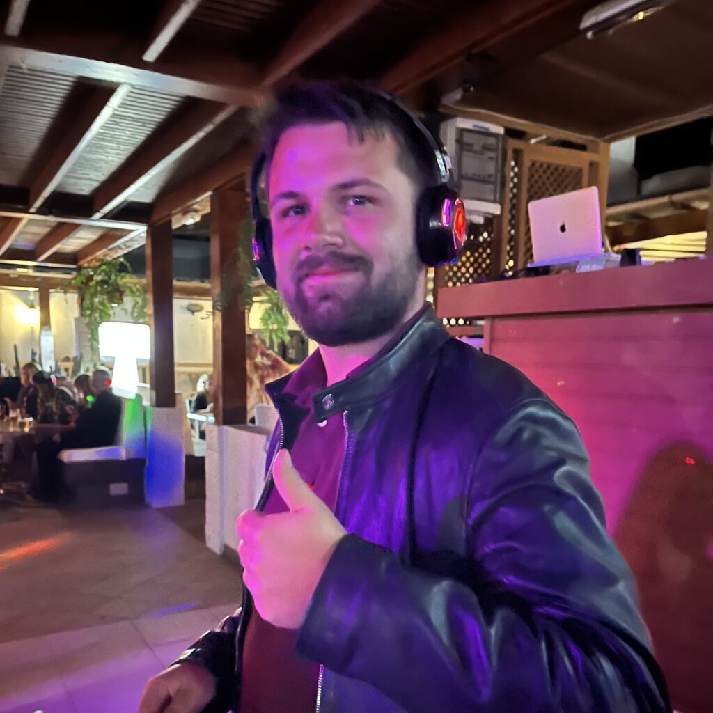 DJ auf einer Silent Disco